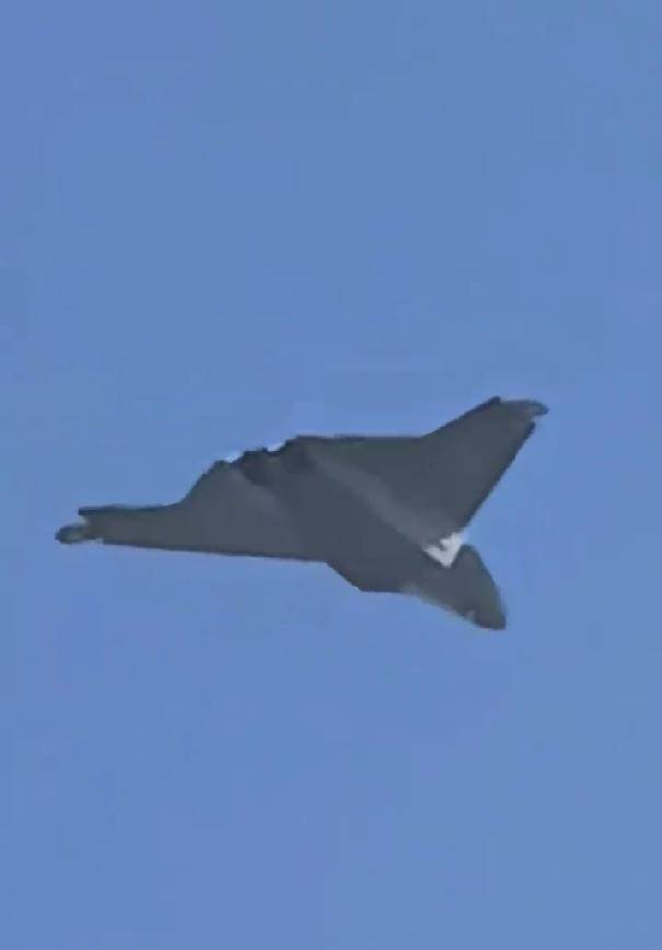 怎么注册皇冠信用盘_无空速管怎么注册皇冠信用盘，疑似第二架歼-50：美国精神胜利法，新六代机东亚决战