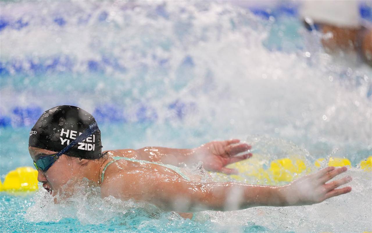 皇冠信用網_13岁“小孩姐”于子迪十五运会破13年亚洲纪录皇冠信用網，成泳坛最年轻亚洲纪录保持者