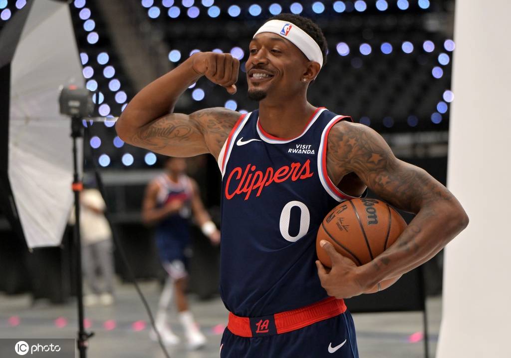 如何代理皇冠信用网_快船懵了如何代理皇冠信用网！比尔遭遇髋部骨折 将接受手术+赛季报销