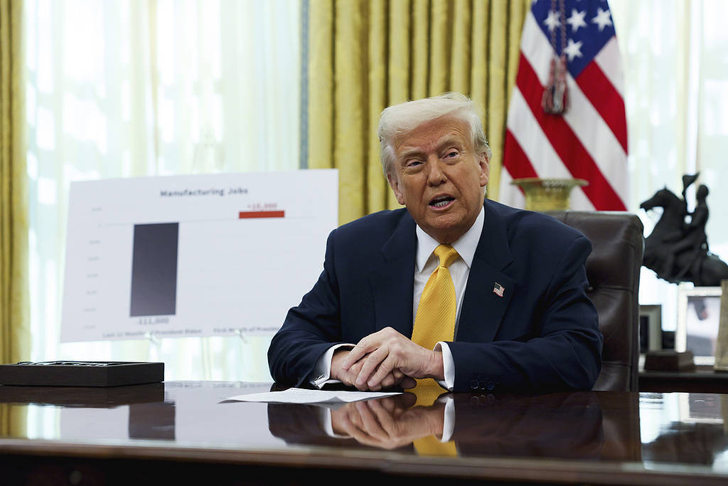 皇冠信用网如何注册_美媒爆料！特朗普批准结束俄乌冲突的新计划：要求乌“割让更多领土”皇冠信用网如何注册，军队规模削减一半