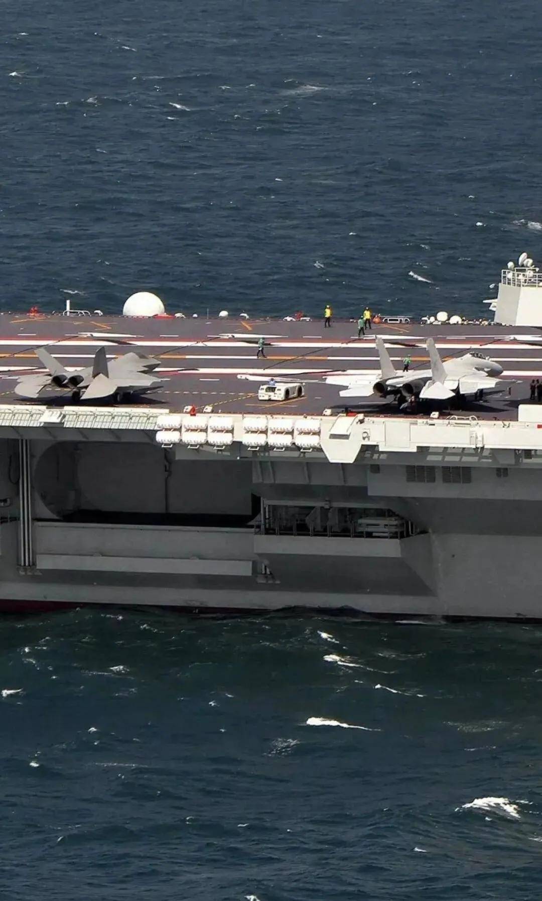 皇冠信用网会员_“福建”舰惊现神秘设备：堂堂航空母舰皇冠信用网会员，安装鱼雷发射管想干啥？