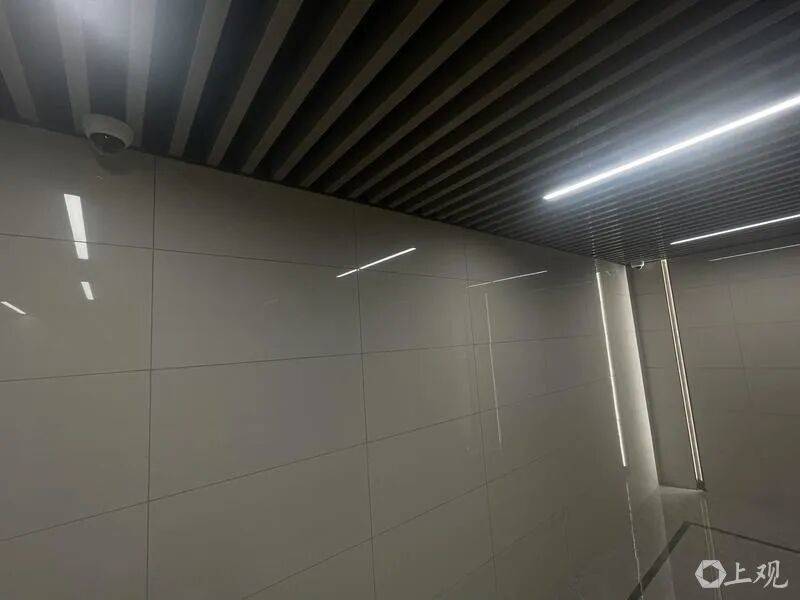 信用網怎么开户_“我的隐私彻底没了”！上海有小区业主公共区域加装“私家监控”信用網怎么开户，邻居：一家人日常行踪被全程记录