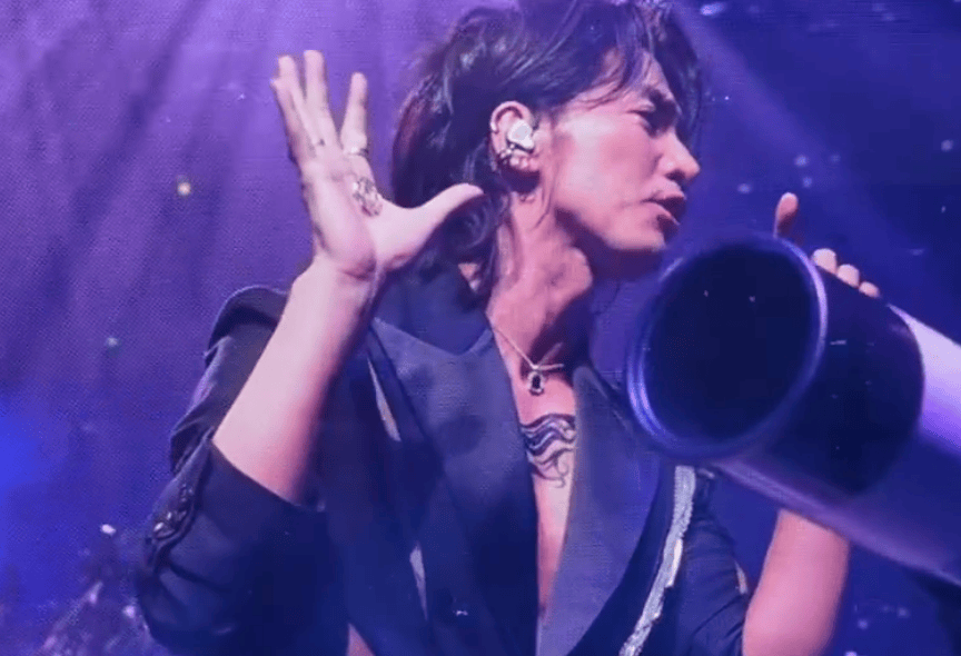 皇冠足球平台在哪里注册_言承旭演唱会上用流星项链缅怀大S皇冠足球平台在哪里注册！网友泪崩：道明寺想杉菜了