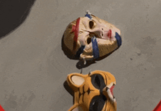 皇冠信用网怎么申请_青岛某超市凌晨突然出现神秘黑影皇冠信用网怎么申请，披着烂麻袋低着头，当他终于转过脸来，警察都气笑了