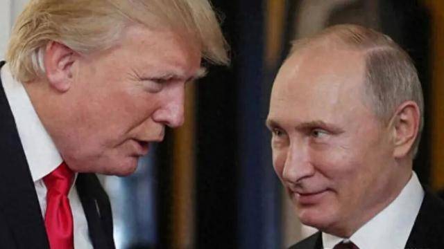 皇冠信用网押金多少_联合反美！俄潜艇为油轮护航皇冠信用网押金多少，猛烈轰炸美国工厂，中国向全球表态