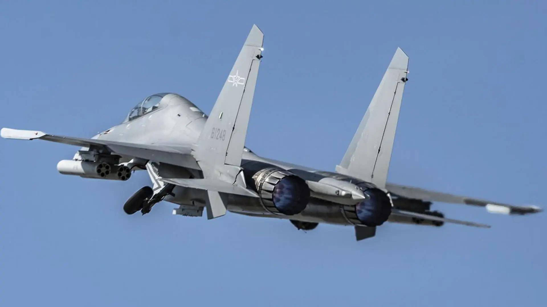 皇冠体育_被歼-16锁定没反应皇冠体育，台军飞行员惊得合不拢嘴：都不愿为台独而战