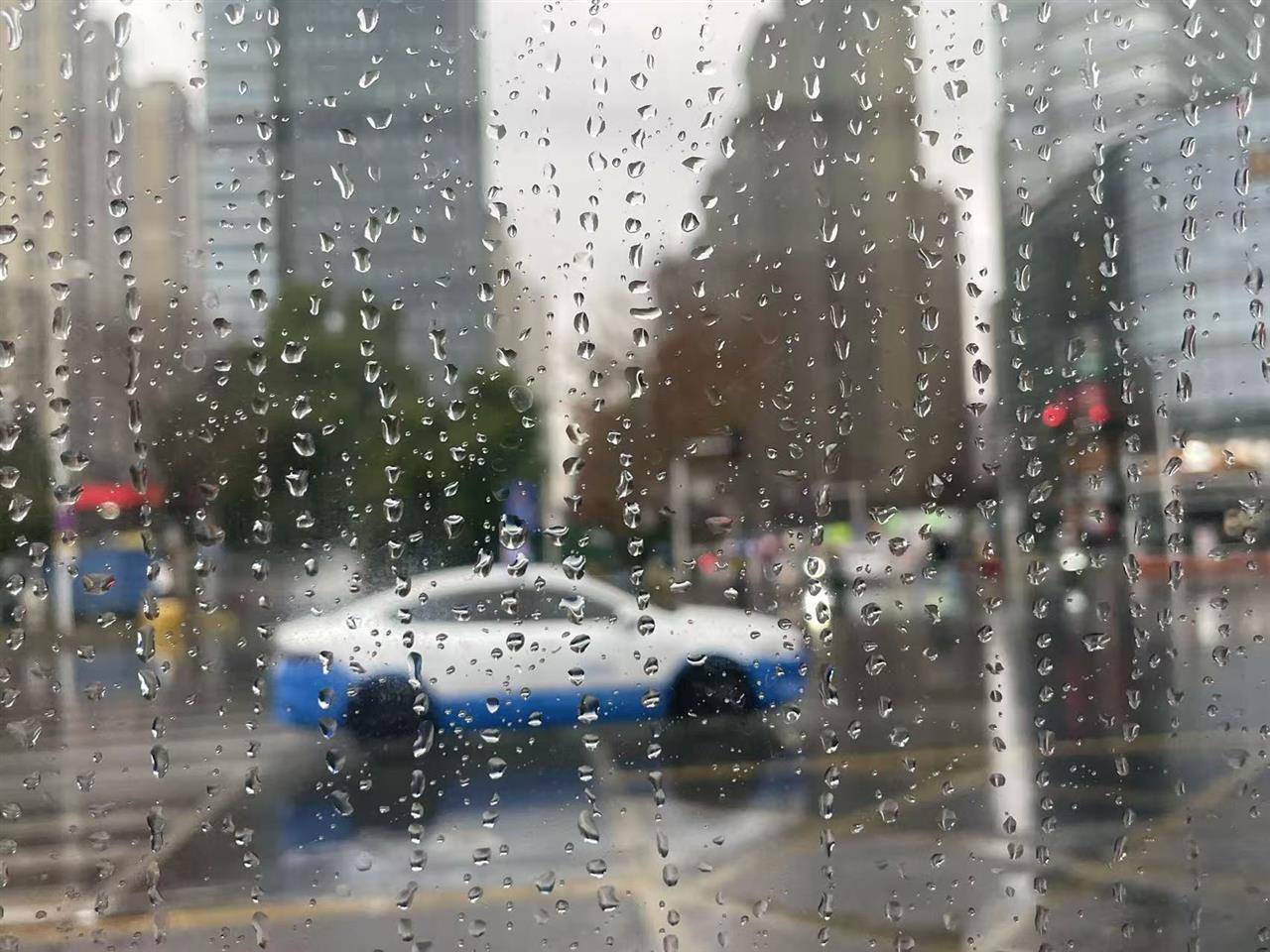 皇冠信用网APP下载_武汉今晚中到大雪皇冠信用网APP下载！降雪进入最强时段！湖北暴雪、大雪、冰粒、冻雨继续！