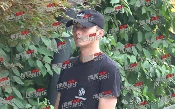 皇冠登3管理出租_她好像真的未婚先孕了皇冠登3管理出租?全网都在猜孩子生父是谁