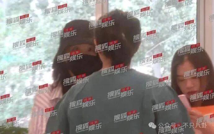 皇冠登3管理出租_她好像真的未婚先孕了皇冠登3管理出租?全网都在猜孩子生父是谁