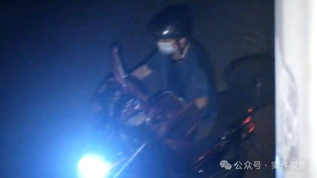 信用盘怎么注册_上海一小伙刚报完案信用盘怎么注册,车又被砸了,连修车师傅都惊了:还有偷这个的?